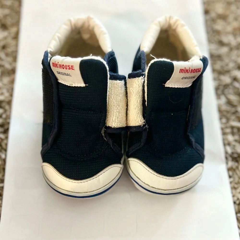 8.5 MIKI HOUSE My Second Shoes - Classic Toddler Shoes